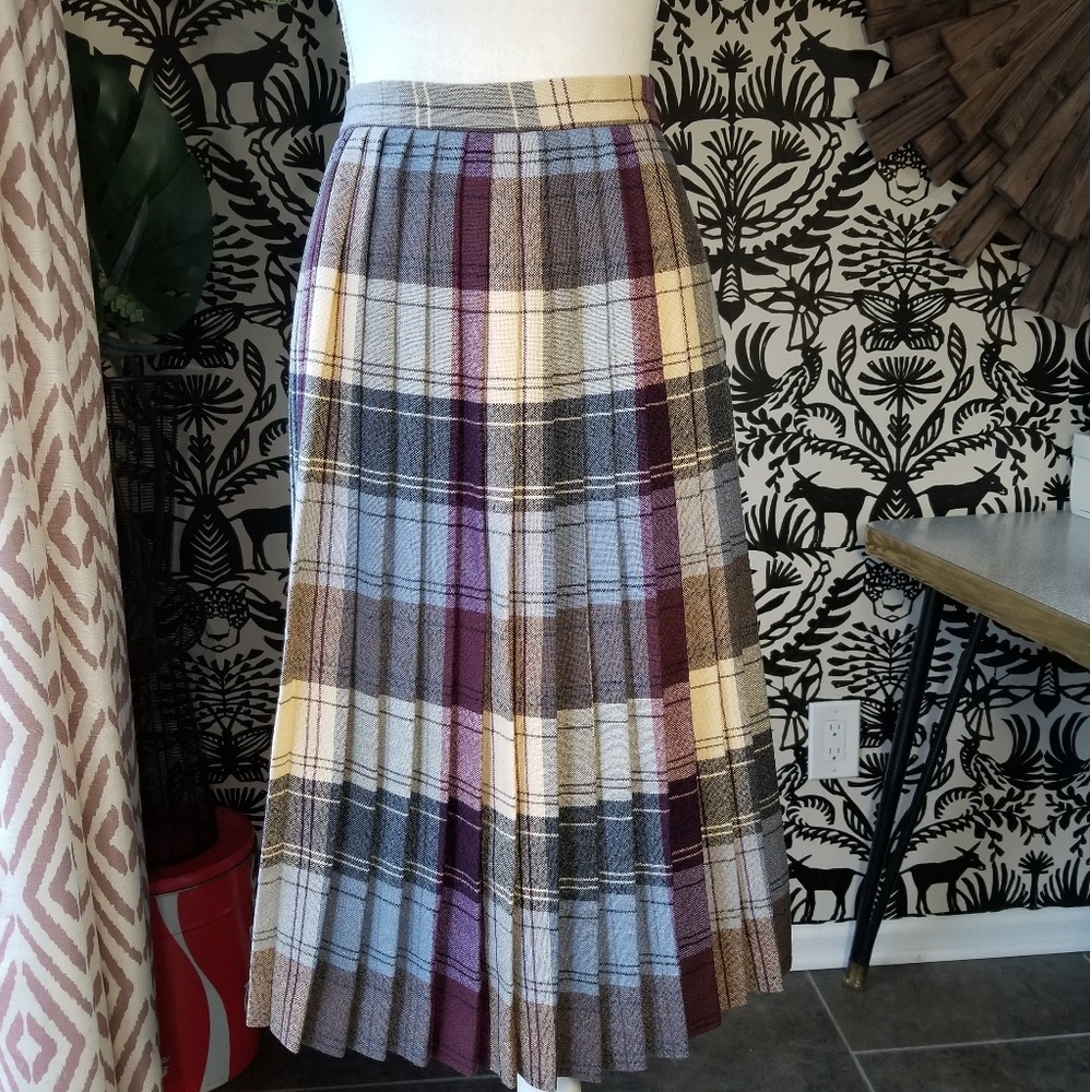 Vintage Pleated Plad Skirt